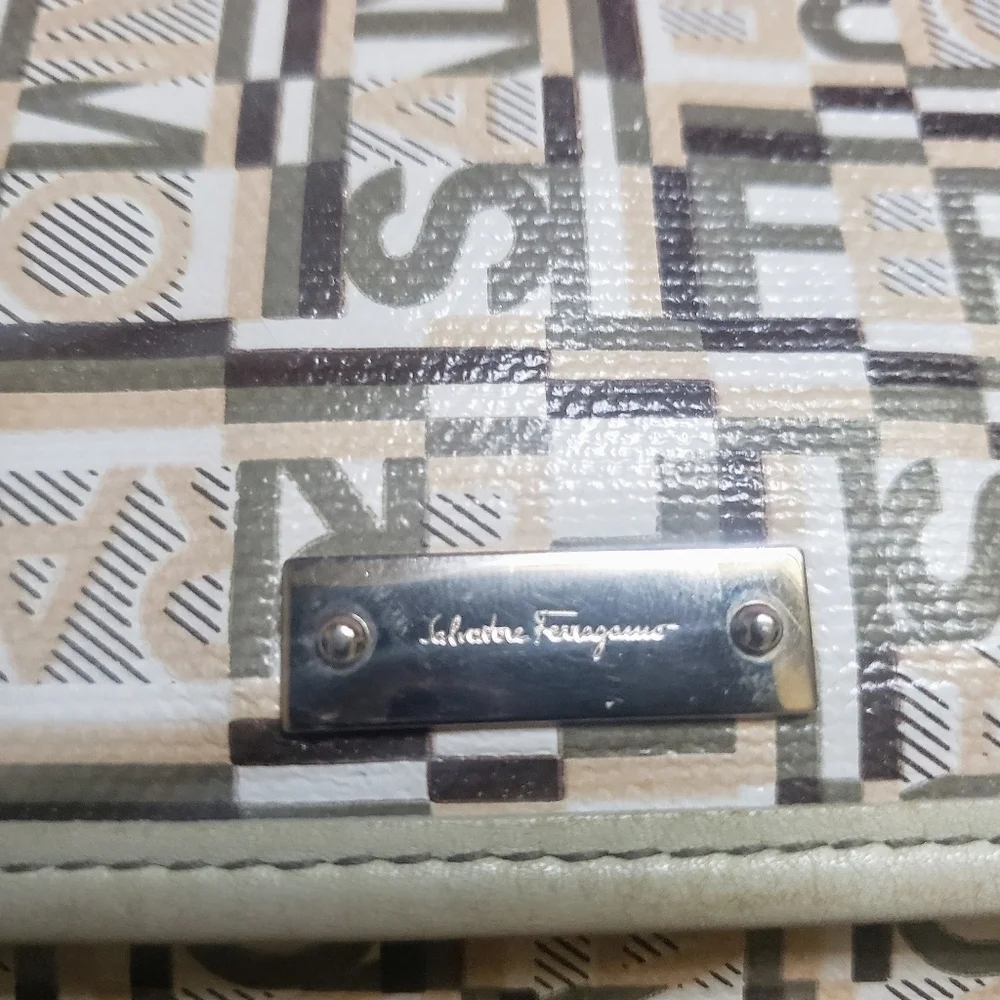 Salvatore Ferragamo Gancini Monogram Logo Shoulder Bag Purse with COA Y2K - Picture 6 of 14